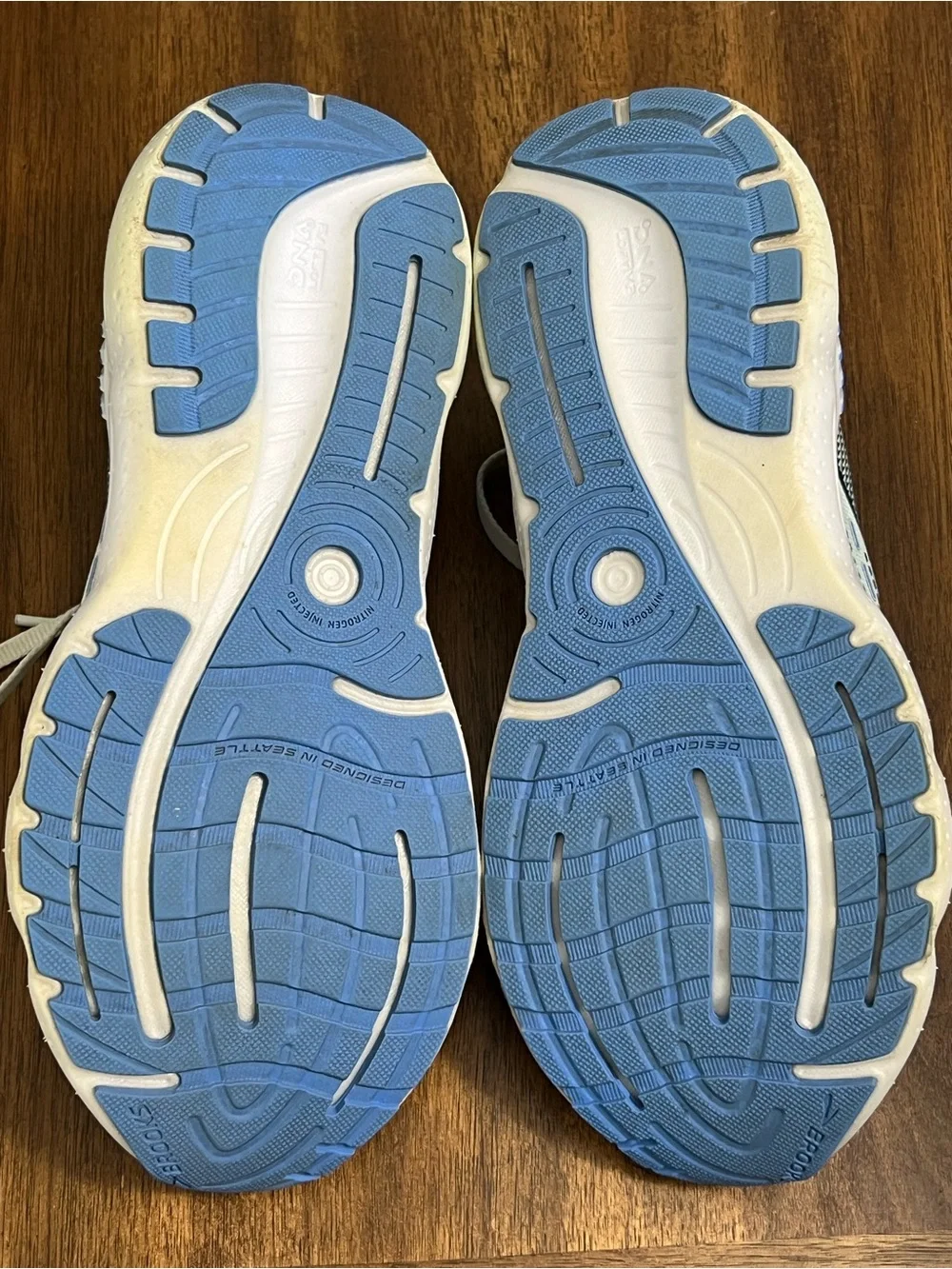 Brooks Glycerin GTS 20 Running Shoes - Light Ocean Blue Womens Size 11 B